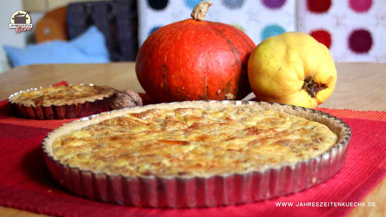 Die perfekte Herbstquiche mit Kürbis, Quitten und Walnüssen