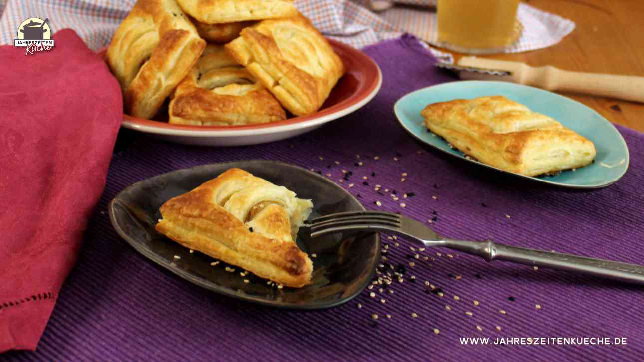 Blätterteigtaschen mit Kartoffelfüllung | Jahreszeitenküche Blätterteigtaschen mit Kartoffelfüllung | Jahreszeitenküche