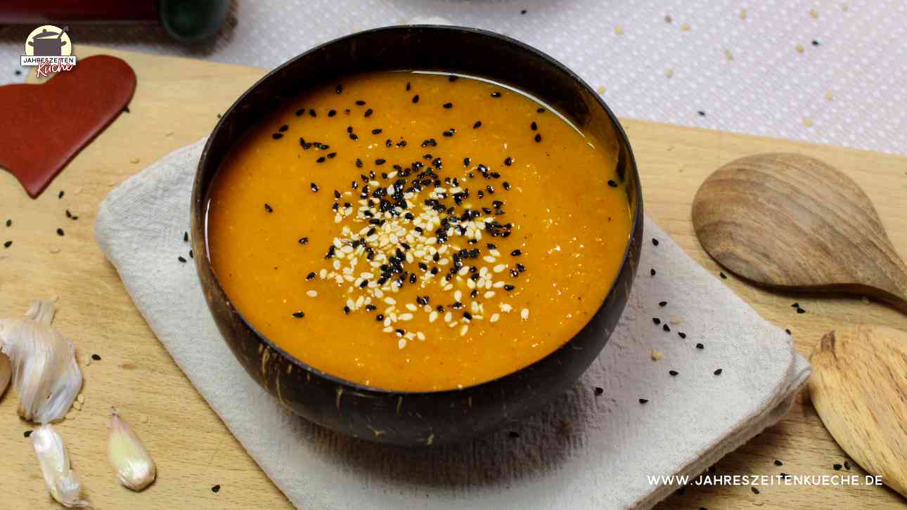 Schnelle Kürbissuppe mit Knoblauch | Ideal für Singles